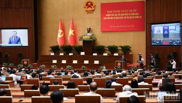 Đảng ủy phường Nghĩa Lộ tham gia Hội nghị toàn quốc quán triệt và triển khai thực hiện một số Nghị quyết, Chỉ thị của Bộ Chính trị